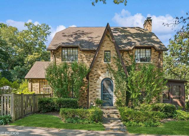 Property at 180 Randolph St, Glencoe, IL 60022, 3 beds, 1.5 baths