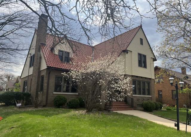 Property at 229 Welty Ave, Rockford, IL 61107, 3 beds, 1.5 baths