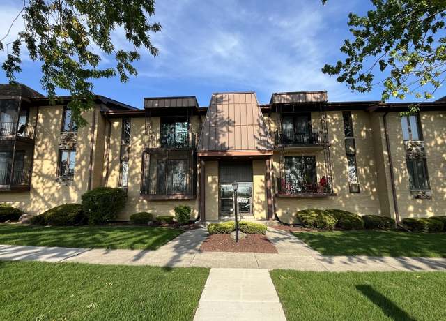 Property at 11277 S Roberts Rd Unit G, Palos Hills, IL 60465, 2 beds, 2 baths