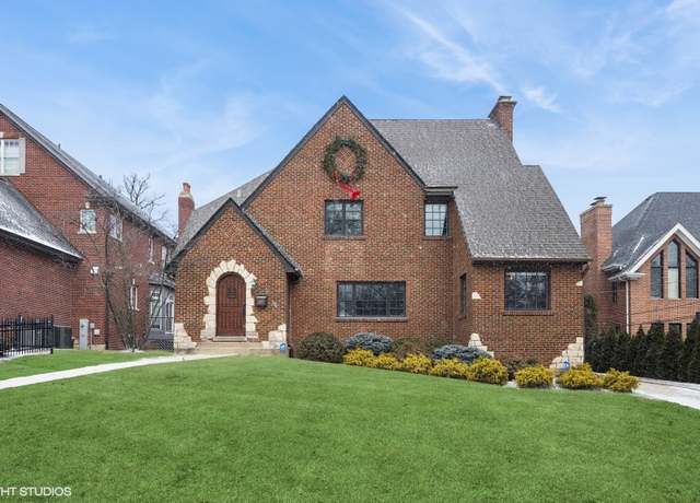 Property at 207 The Ln, Hinsdale, IL 60521, 4 beds, 3.5 baths