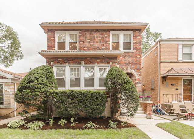 Property at 2919 W Sherwin Ave, Chicago, IL 60645, 5 beds, 2.5 baths