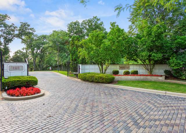 Property at 3525 S Cass Ct #309, Oak Brook, IL 60523, 2 beds, 2.5 baths