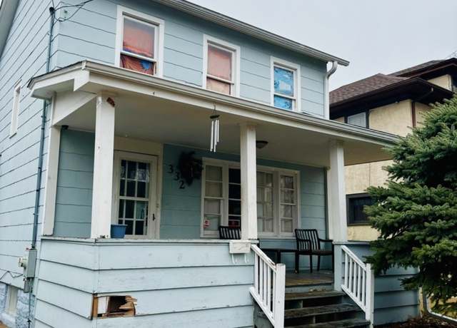 Property at 332 North Ave, Aurora, IL 60505, 3 beds, 1.5 baths