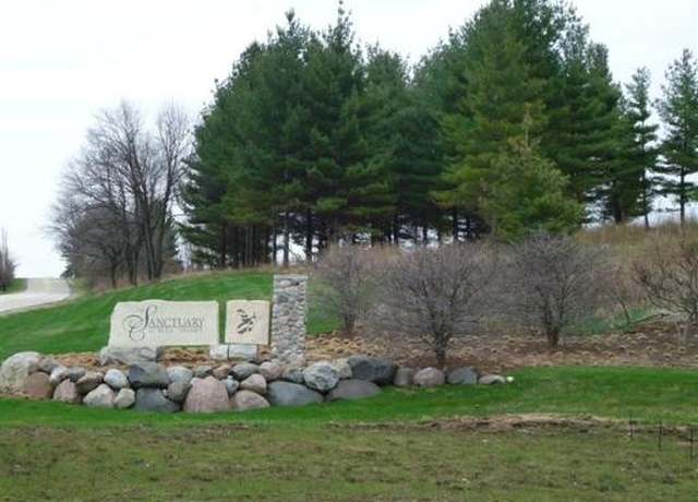 Property at 1561 W Longwood Dr, Woodstock, IL 60098
