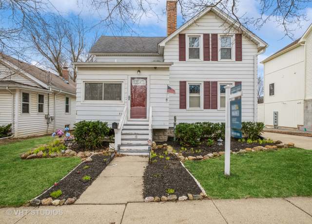 Property at 319 North Ave, Libertyville, IL 60048, 4 beds, 2.5 baths