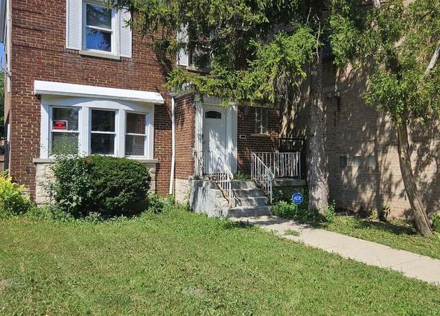 Property at 3234 W Marquette Rd, Chicago, IL 60629, 3 beds, 1.5 baths
