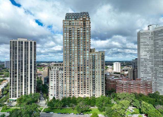 Property at 2550 N Lakeview Ave Unit S2502, Chicago, IL 60614, 2 beds, 2.5 baths