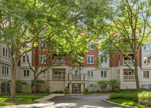 Property at 620 Homewood Ave #207, Highland Park, IL 60035, 3 beds, 2.5 baths