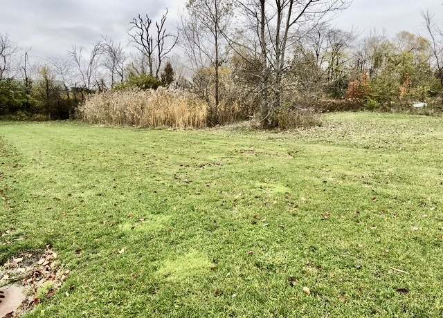 Property at 1368 Heritage Dr, Morris, IL 60450