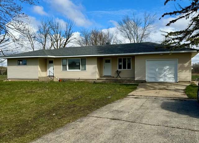 Property at 18708 Beck Rd, Marengo, IL 60152, 3 beds, 2 baths