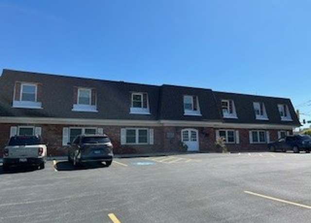 Property at 700 N Lake St, Mundelein, IL 60060
