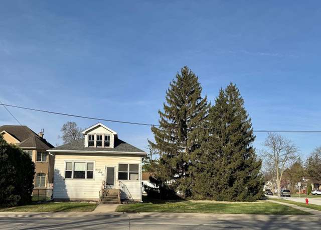 Property at 1162 S River Rd, Des Plaines, IL 60016, 2 beds, 2 baths