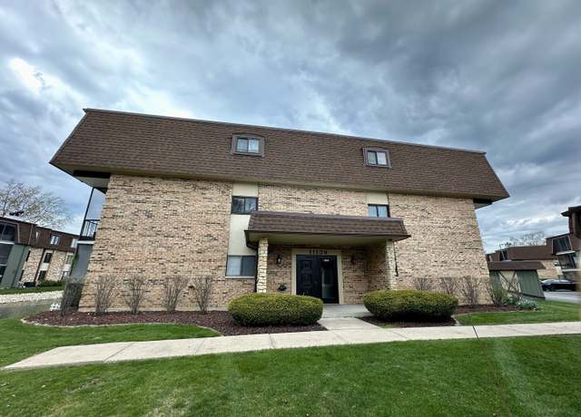 Property at 11138 Center Rd Unit E22, Palos Hills, IL 60465, 2 beds, 2 baths