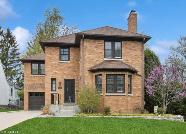 Property at 751 Maclean Ave, Kenilworth, IL 60043, 3 beds, 3.5 baths