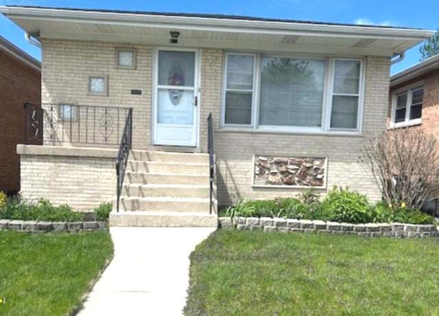 Property at 8634 S Major Ave, Burbank, IL 60459, 5 beds, 2.5 baths