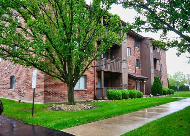 Property at 15805 Peggy Ln #2, Oak Forest, IL 60452, 2 beds, 1.5 baths