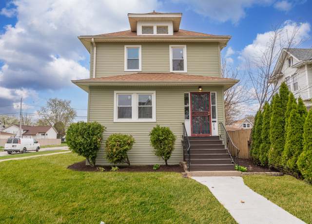 Property at 218 S 7th Ave, Maywood, IL 60153, 4 beds, 2 baths
