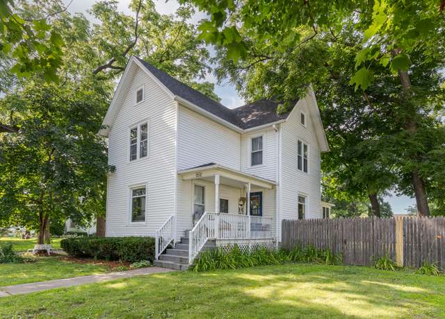 Property at 12016 Main St, Huntley, IL 60142, 4 beds, 2.5 baths