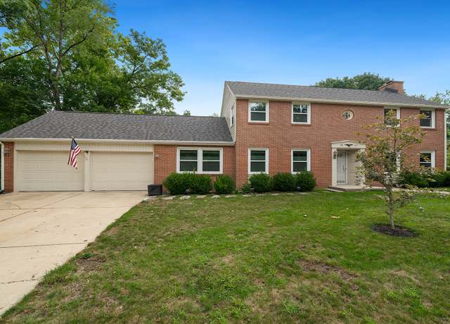 Property at 1803 Council Crest Dr, Rockford, IL 61107, 3 beds, 2.5 baths