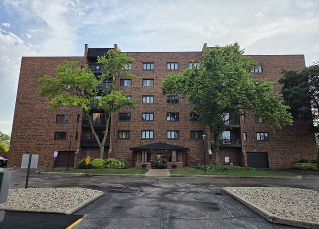 Property at 9386 Landings Ln #306, Des Plaines, IL 60016, 2 beds, 2 baths