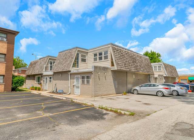 Property at 9207 S Kedzie Ave #3, Evergreen Park, IL 60805, 2 beds, 1.5 baths