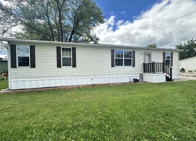 Property at 319 Avenue F, Bloomington, IL 61704, 3 beds, 2 baths