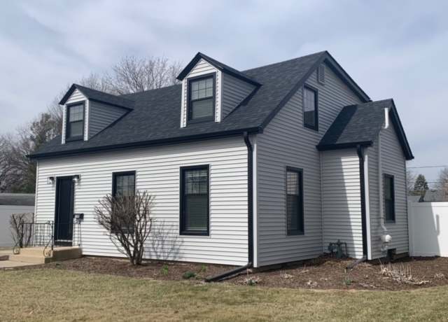 Property at 1613 Jones St, Joliet, IL 60435, 3 beds, 2 baths