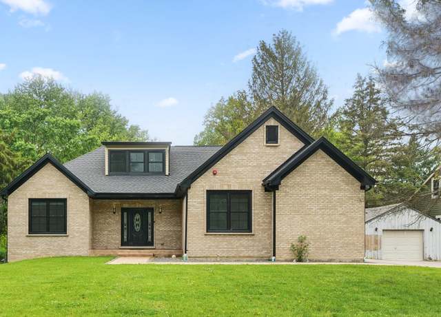 Property at 3026 Jackson Dr, Arlington Heights, IL 60004, 4 beds, 3.5 baths