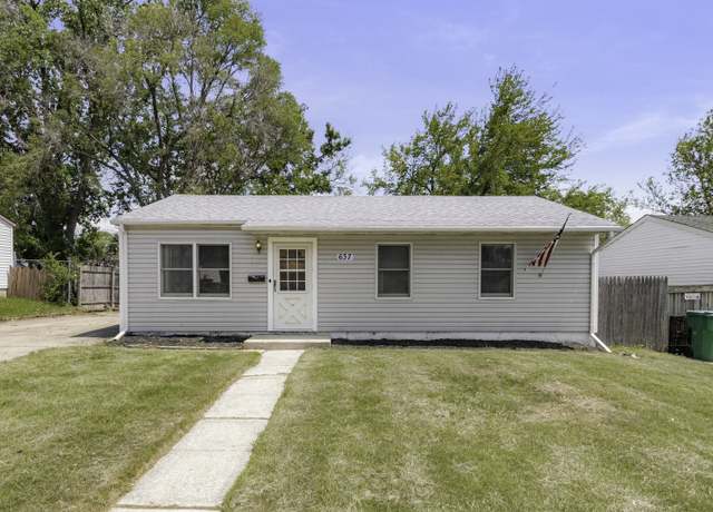 Property at 637 Kingston Dr, Romeoville, IL 60446, 3 beds, 1 bath