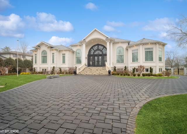 Property at 2315 N Arlington Heights Rd, Arlington Heights, IL 60004, 5 beds, 6 baths