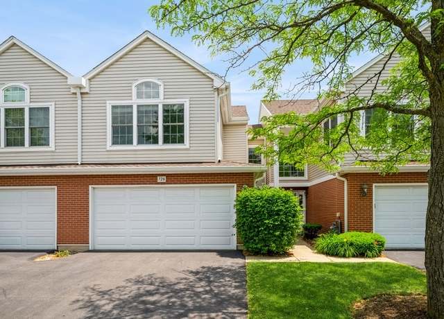 Property at 728 Old Checker Rd, Buffalo Grove, IL 60089, 2 beds, 2.5 baths