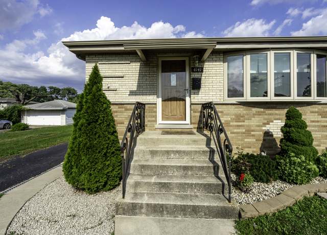 Property at 4141 Wehrman Ave, Schiller Park, IL 60176, 3 beds, 2 baths