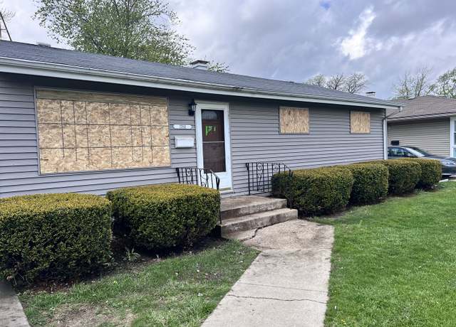 Property at 17814 Burnham Ave, Lansing, IL 60438, 3 beds, 1 bath