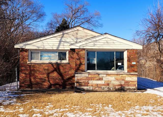 Property at 4118 W Midlothian Ave, Robbins, IL 60472, 3 beds, 1 bath
