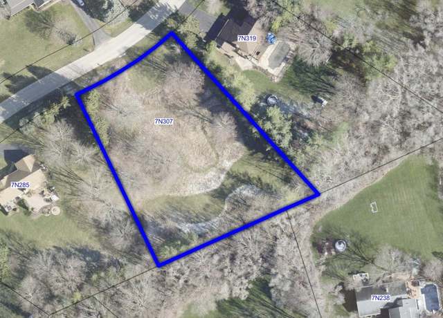 Property at 7N307 Falcons Trl, Saint Charles, IL 60175