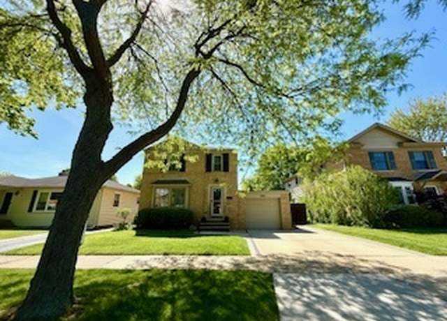 Property at 1010 N Patton Ave, Arlington Heights, IL 60004, 3 beds, 2 baths