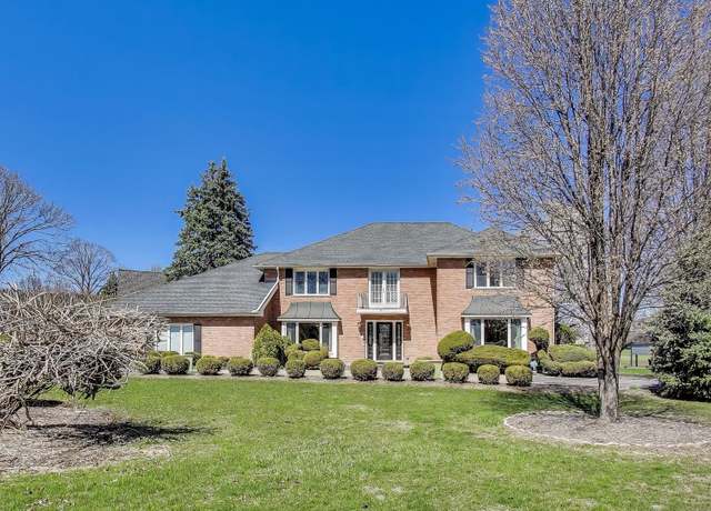 Property at 11 Camelot Dr, Oak Brook, IL 60523, 5 beds, 5 baths