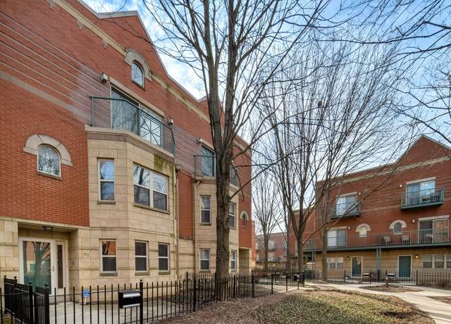 Property at 4530 S Woodlawn Ave #102, Chicago, IL 60653, 3 beds, 3 baths