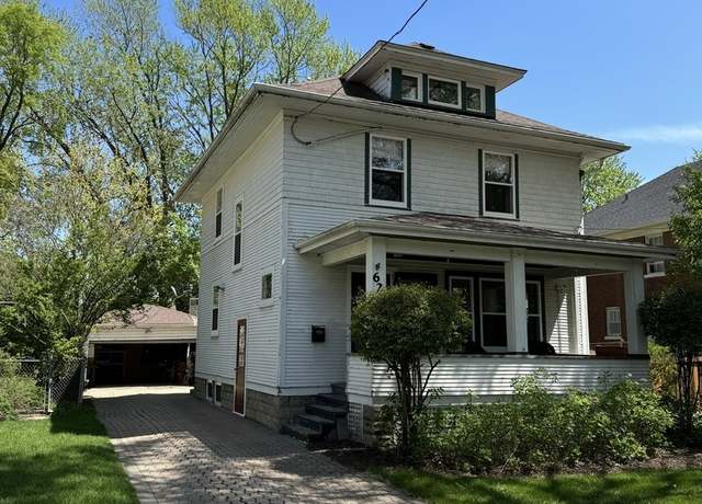 Property at 625 Oak Ave, Aurora, IL 60506, 3 beds, 2 baths