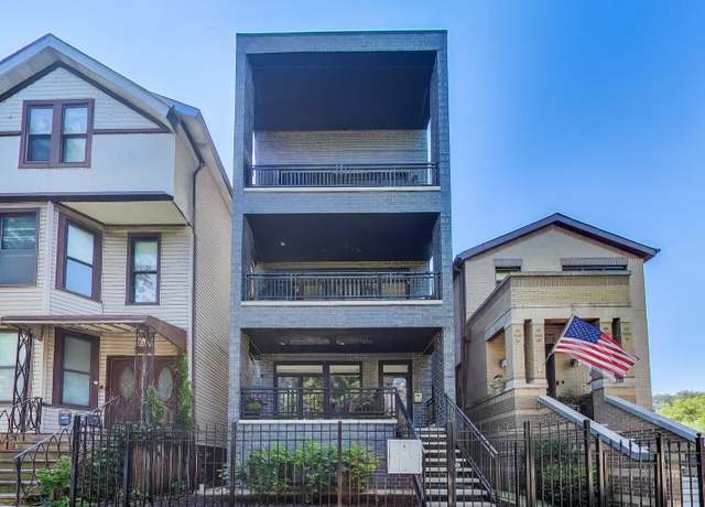 Property at 1755 W Cornelia Ave #2, Chicago, IL 60657, 2 beds, 2 baths