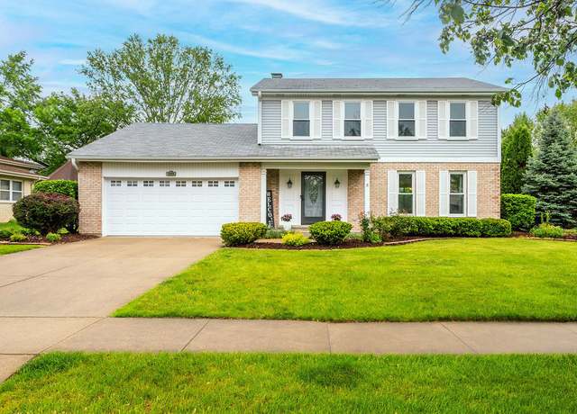 Property at 1836 71st St, Woodridge, IL 60517, 4 beds, 2.5 baths