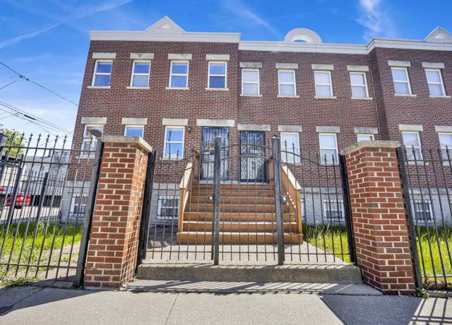 Property at 1157 W 19th Pl, Chicago, IL 60608, 3 beds, 2.5 baths