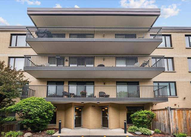 Property at 1534 Mcdaniels Ave Unit 4B, Highland Park, IL 60035, 2 beds, 2 baths