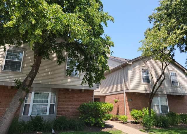 Property at 116 White Oak Ct #5, Schaumburg, IL 60195, 2 beds, 1 bath