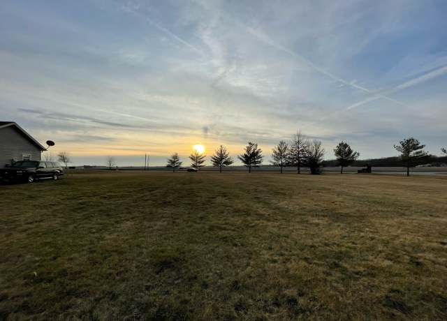 Property at 16 Nightingale Cir, Camargo, IL 61919