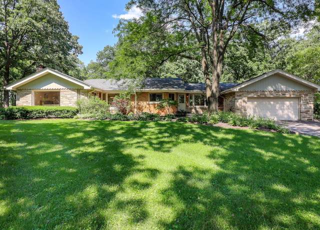 Property at 12525 S Pawnee Rd, Palos Park, IL 60464, 3 beds, 2 baths