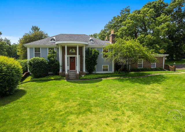 Property at 38W691 W Mary Ln, St. Charles, IL 60175, 4 beds, 2.5 baths