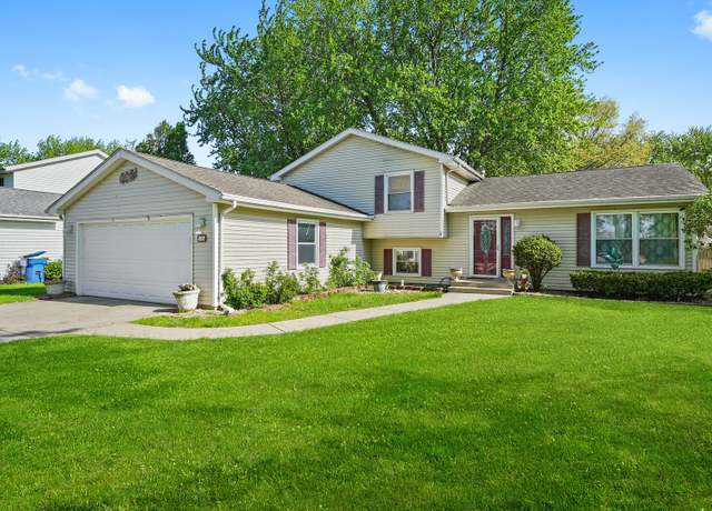 Property at 136 Anita Dr, Bourbonnais, IL 60914, 4 beds, 2 baths
