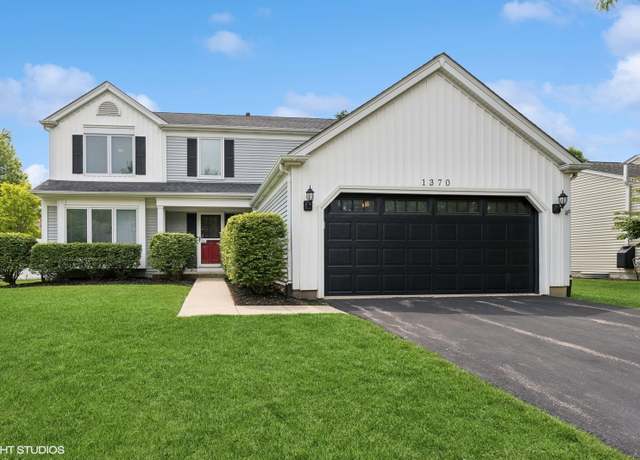 Property at 1370 Glacier Pkwy, Algonquin, IL 60102, 4 beds, 2.5 baths