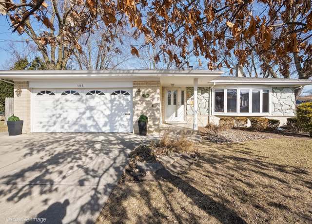 Property at 194 Brentwood Dr, Des Plaines, IL 60016, 4 beds, 2.5 baths